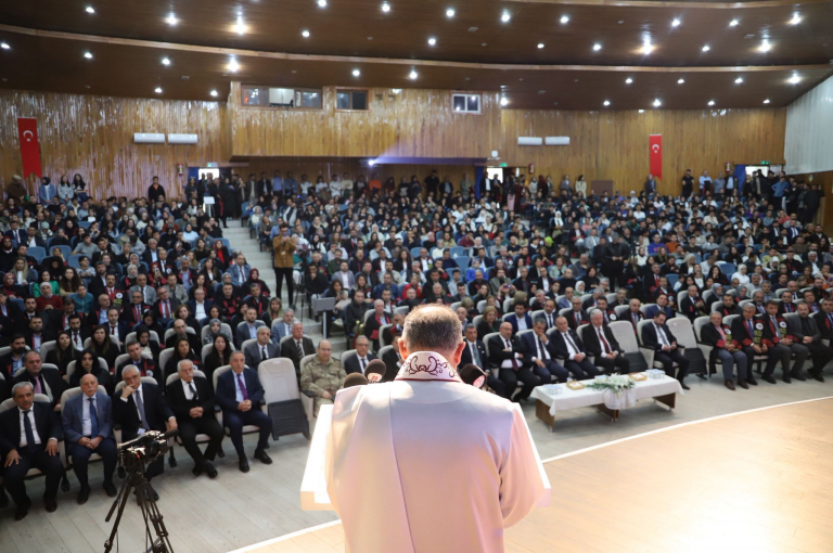 universitemiz-2025-2026-akademik-yili-acilis-toreni-yapildi-image-10
