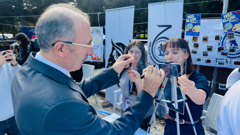 universitemizde-ogrenci-topluluklari-ogrencilere-tanitildi-image-3