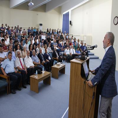 firat-universitesi-veteriner-fakultesi-2018-2019-egitim-ogretim-yili-acilis-dersi-ve-onluk-giydirme-toreni-duzenlendi-2938