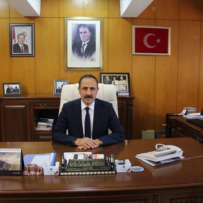 firat-universitesi-rektoru-prof-dr-kutbeddin-demirdag-kurban-bayramini-kutladi-3121