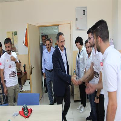 rektor-prof-dr-demirdag-teknofeste-katilacak-model-uydu-ve-iha-takimlarini-ziyaret-etti-3132
