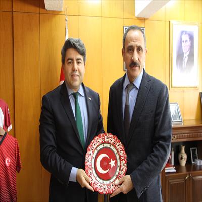kizilay-genel-baskan-yardimcisi-rektor-prof-dr-demirdagi-ziyaret-etti-3170