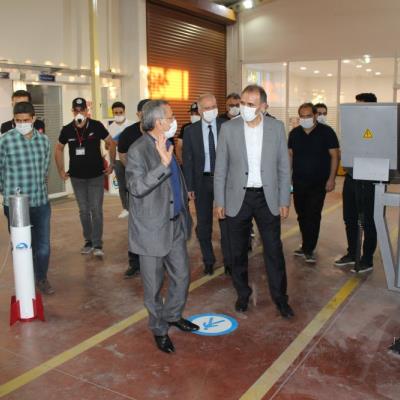 rektor-prof-dr-fahrettin-goktas-teknofest-yarismasina-hazirlik-yapan-troket-ve-gokruh-takimlarini-ziyaret-etti-3283