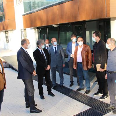 rektor-prof-dr-fahrettin-goktas-egitim-bilimleri-enstitusunu-ziyaret-etti-3506
