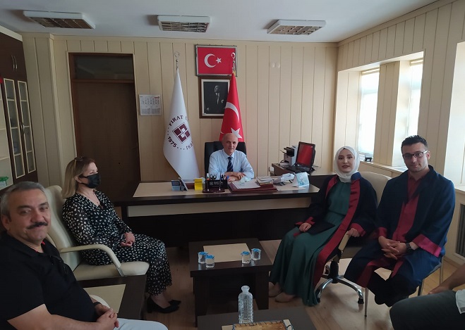 universitemiz-su-urunleri-fakultesinden-mezun-olan-ogrencilere-tesvik-odulu-4166