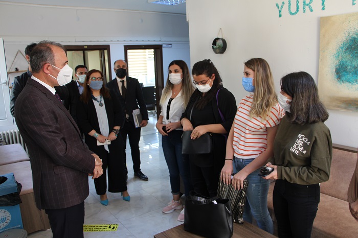 rektor-prof-dr-goktas-sare-ana-ogrenci-yurdunu-ziyaret-etti-4323