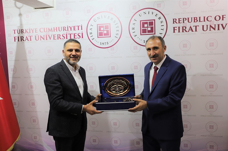 istanbul-teknopark-genel-muduru-topcudan-rektorumuz-prof-dr-goktasa-ziyaret-4357