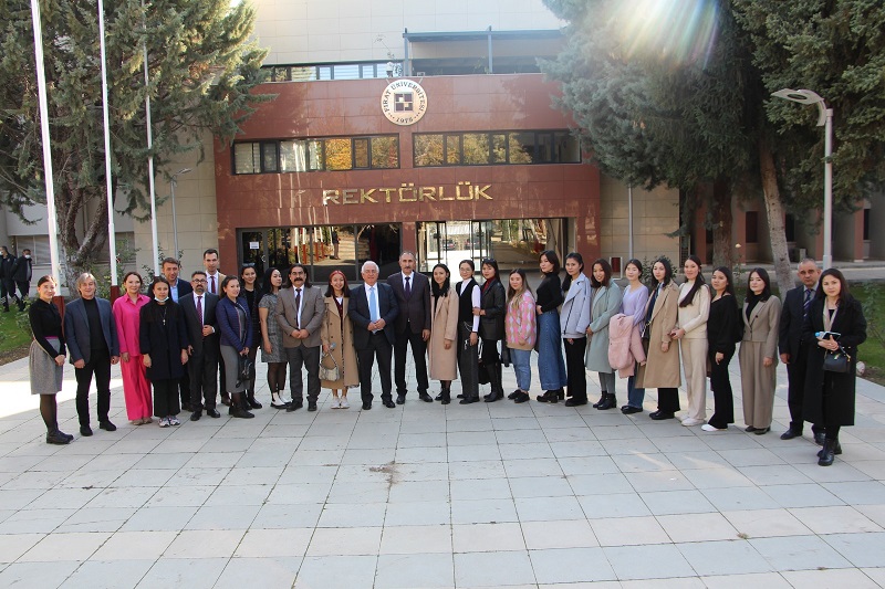 25-kazakistanli-ogrenci-firat-universitemize-geldi-4428