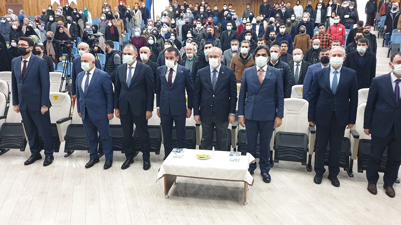 universitemizde-islam-ve-bilim-muslumanlarin-bilime-katkilari-konulu-konferans-duzenlendi-4486