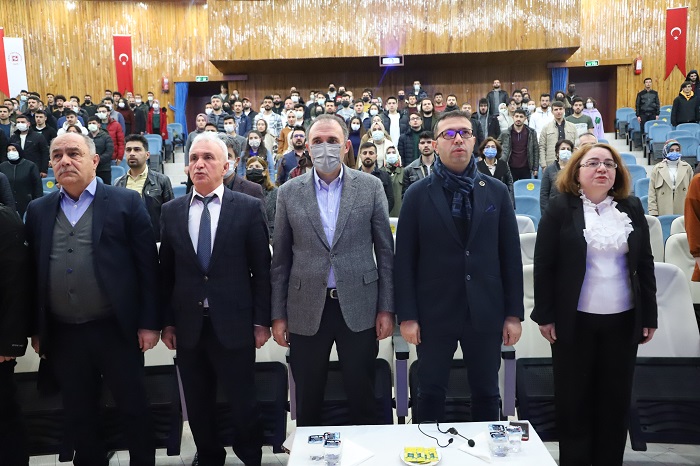 universitemiz-muhendislik-fakultesi-tarafindan-universite-sanayi-isbirligi-soylesi-programi-duzenlendi-4791