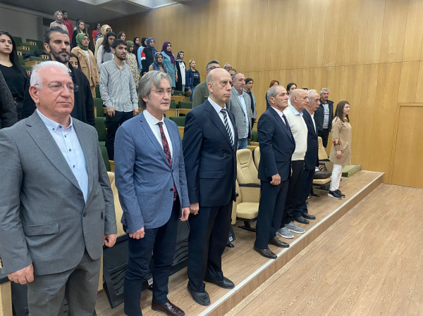 universitemizde-mustafa-kemal-pasanin-samsuna-cikisi-konulu-konferans-duzenlendi-4945