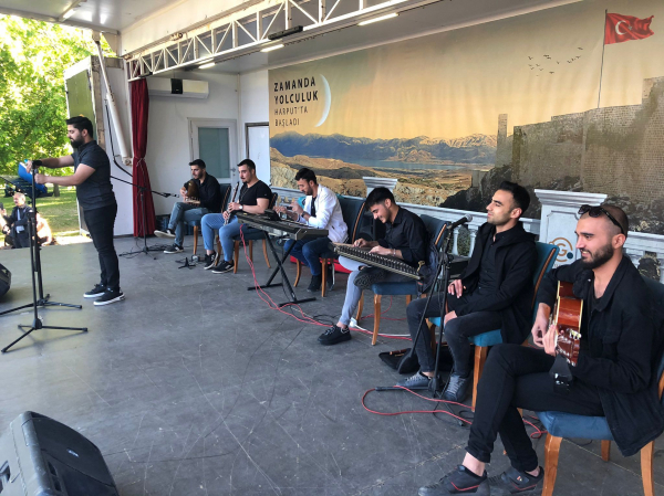 universitemiz-devlet-konservatuvari-ogrencilerinden-konser-etkinligi-4956