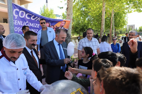 universitemizde-ucurtma-ve-cocuk-senligi-duzenlendi-4978