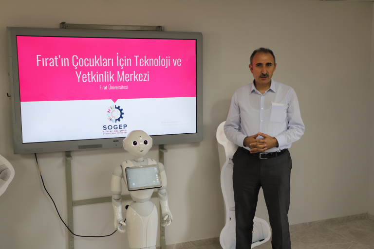 firatin-cocuklari-icin-teknoloji-yetkinlik-merkezinin-acilisi-yapildi-5108