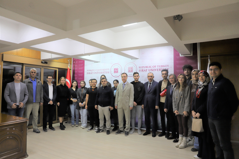 universitemiz-hava-trafik-kontrol-bolumu-ogrencilerinden-rektor-prof-dr-goktasa-ziyaret-5198