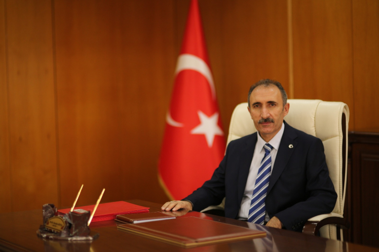 rektor-prof-dr-fahrettin-goktasin-24-kasim-ogretmenler-gunu-mesaji-5287