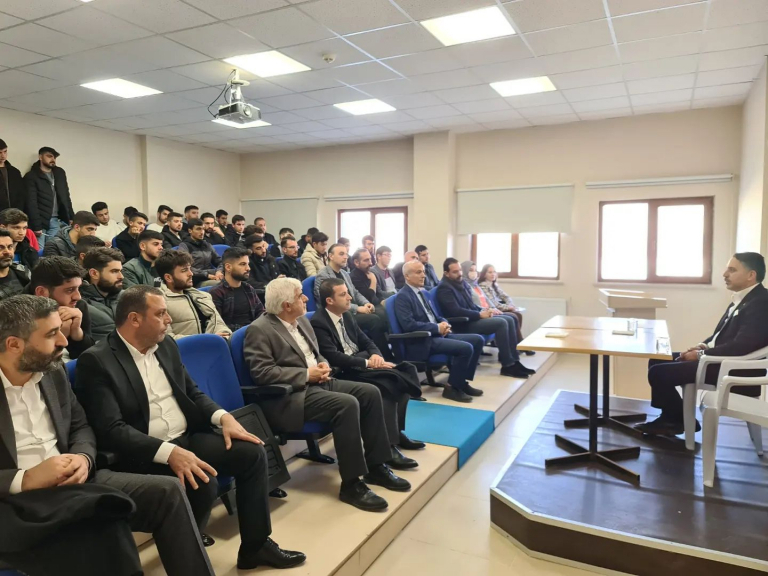 is-insani-veysel-demirci-ogrenciler-ile-bulustu-5367