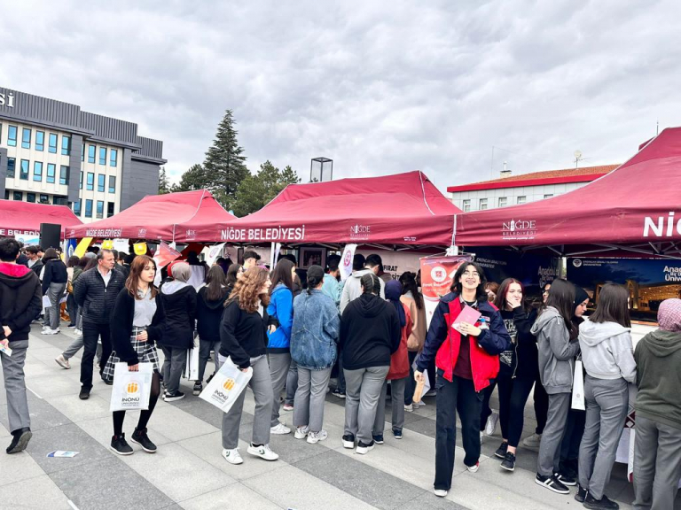 universitemiz-universite-tanitim-fuarlarina-katildi-5509