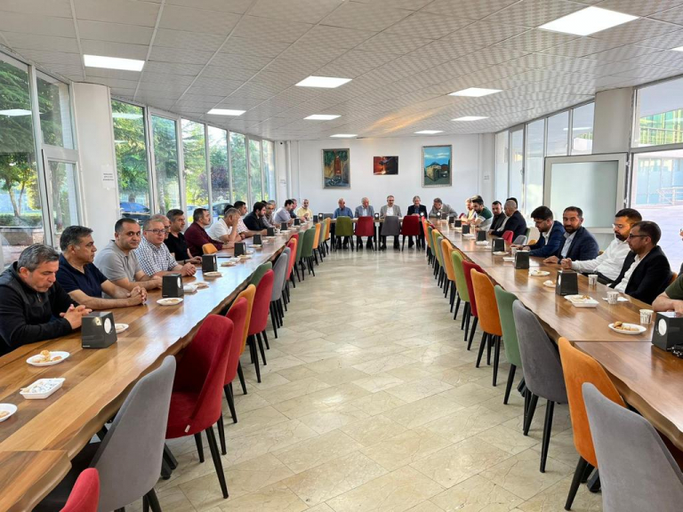 universitemizde-bayramlasma-toreni-yapildi-5575