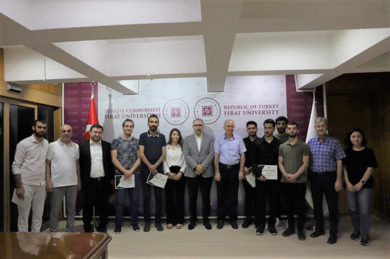 rektor-prof-dr-goktas-dijital-donusum-ve-yazilim-ofisi-ekibini-kabul-etti-5603