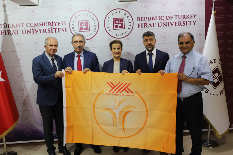 yokten-universitemize-turuncu-bayrak-6320