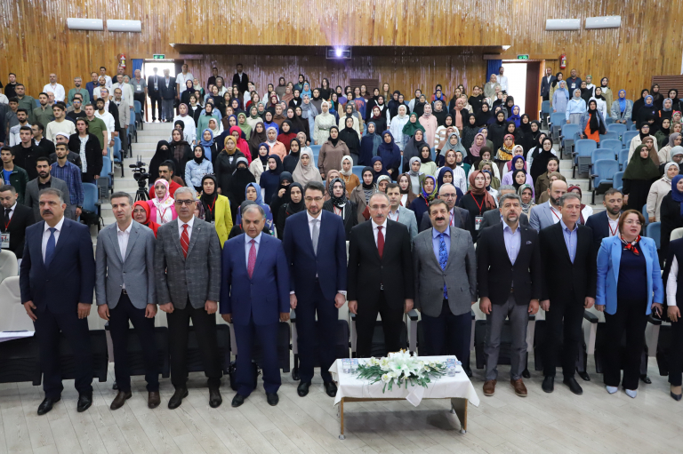 universitemizde-islam-ve-medeniyet-4-uluslararasi-sempozyumu-yapildi-6456