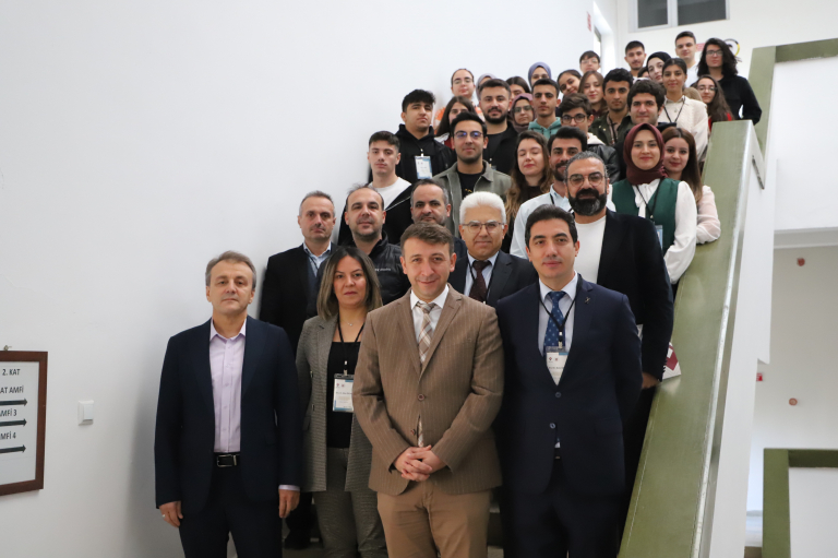 akademik-becerilere-giris-ve-proje-yonetimi-tubitak-bilim-okulu-egitimleri-universitemizde-basladi-6523