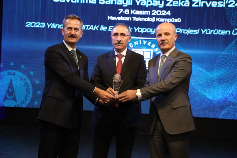 savunma-sanayii-baskanligindan-universitemize-onemli-odul-6535