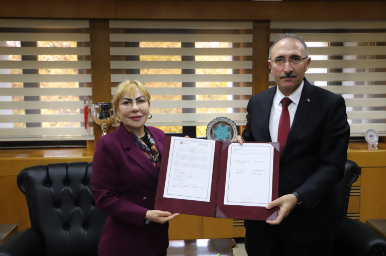 universitemizin-ilk-ar-ge-merkezi-prof-dr-yasemin-acikin-destegi-ile-tamamlanacak-6560