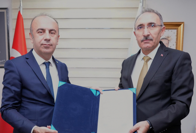 universitemiz-ile-adiyaman-universitesi-arasinda-is-birligi-protokolu-imzalandi-6576