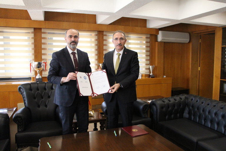 universitemiz-ile-bayburt-universitesi-arasinda-is-birligi-protokolu-imzalandi-6578