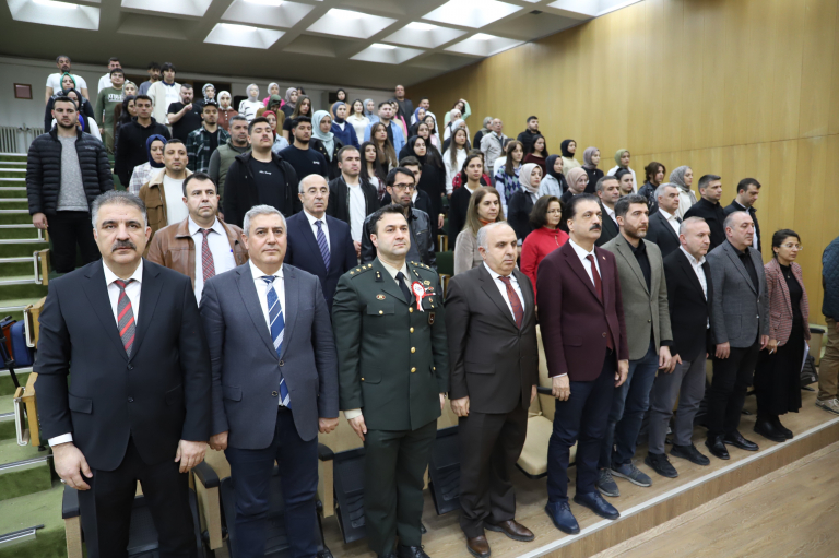 istiklal-sairi-mehmet-akif-ersoy-universitemizde-anildi-6738