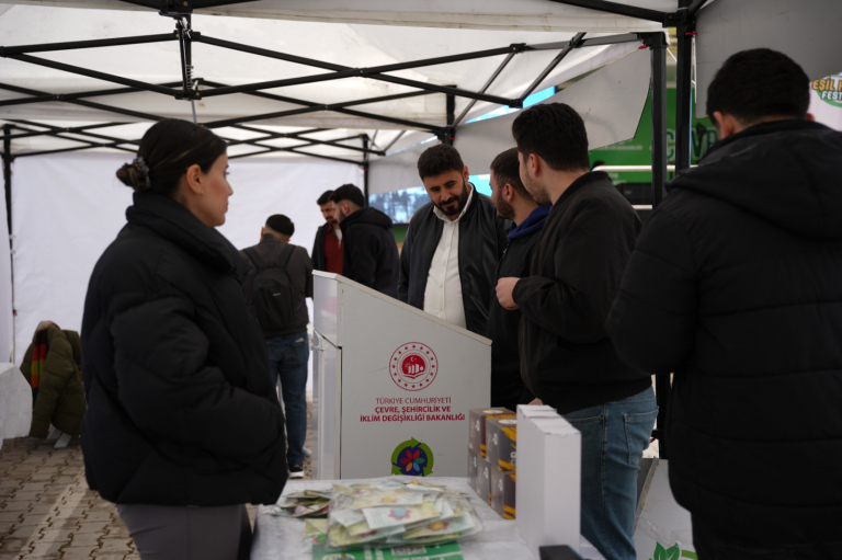 universitemizde-yesil-kampus-festivali-buyuk-ilgi-gordu-6807