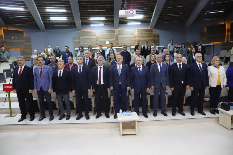 universitemizde-turk-veteriner-hekimligi-ogretiminin-183-yili-kutlandi-7096