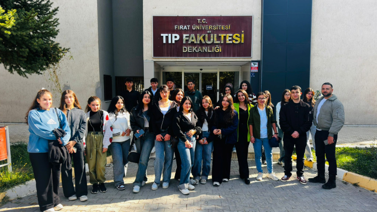 universitemiz-tuncelili-ogrencileri-agirladi-7099