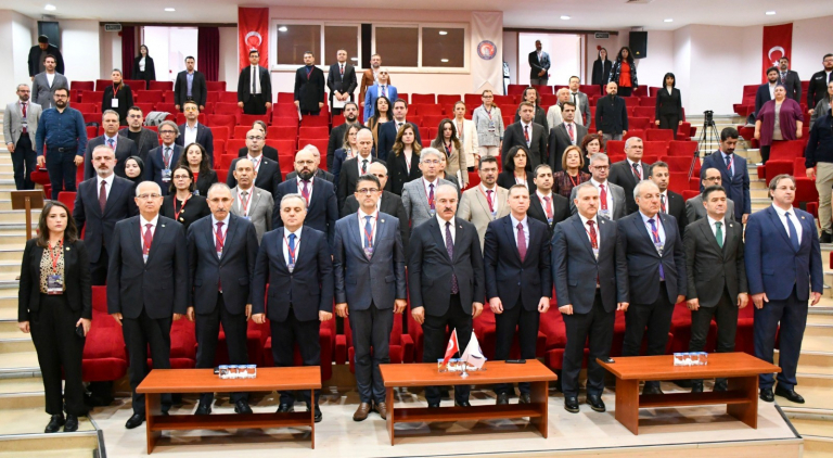 4-arastirma-dekanliklari-calistayi-canakkalede-duzenlendi-7128