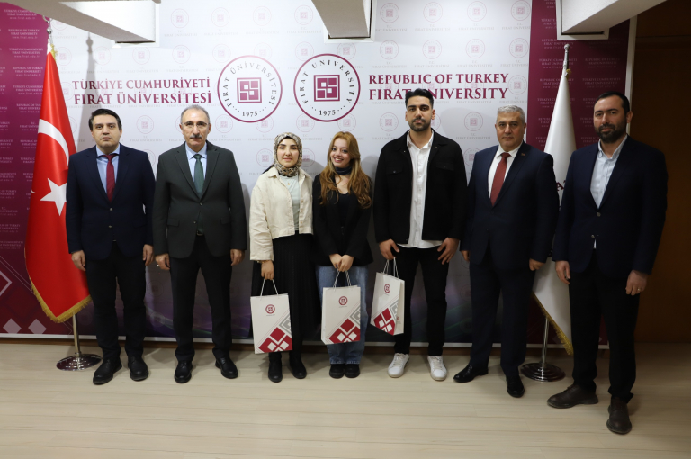 50-yilinda-halkin-gozunden-firat-universitesi-fotograf-yarismasi-sonuclandi-7160