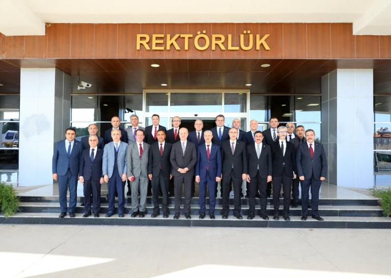 rektorumuz-prof-dr-fahrettin-goktas-bolge-universite-rektorleri-toplantisina-katildi-7292