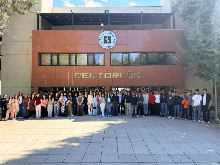 universitemizde-nisan-ayi-boyunca-okul-gezileri-devam-etti-7373