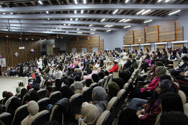 universitemizde-ebelikte-yatirim-egitim-ve-donusum-sempozyumu-duzenlendi-7384