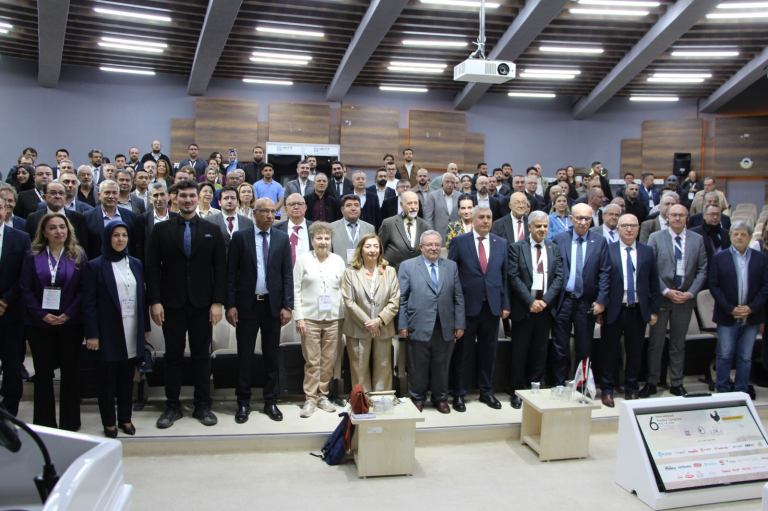 kanatli-uretiminin-gelecegi-universitemizde-masaya-yatirildi-7388
