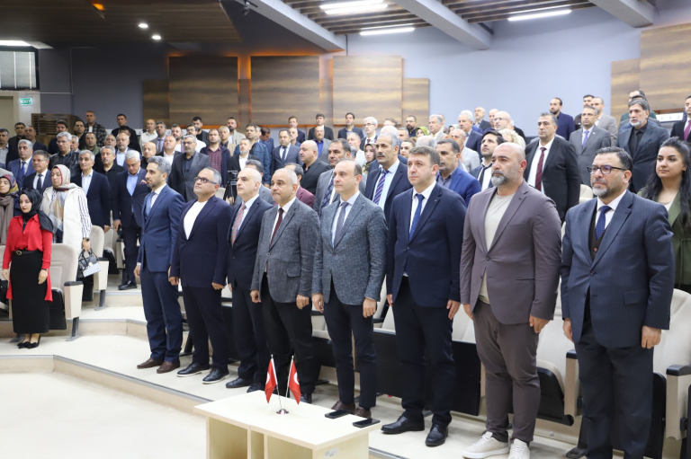 universitemizde-egitim-yoneticileri-yapay-zeka-bulusmasi-programi-gerceklestirildi-7431
