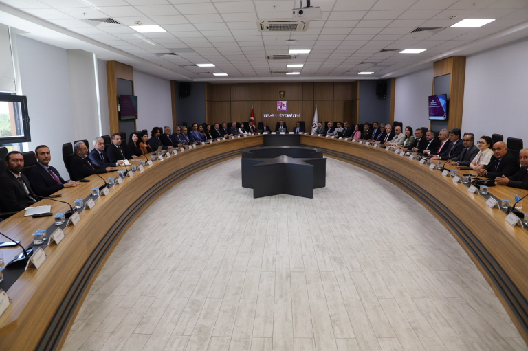 universitemizde-yeni-egitim-ogretim-yili-hazirliklari-degerlendirildi-7574