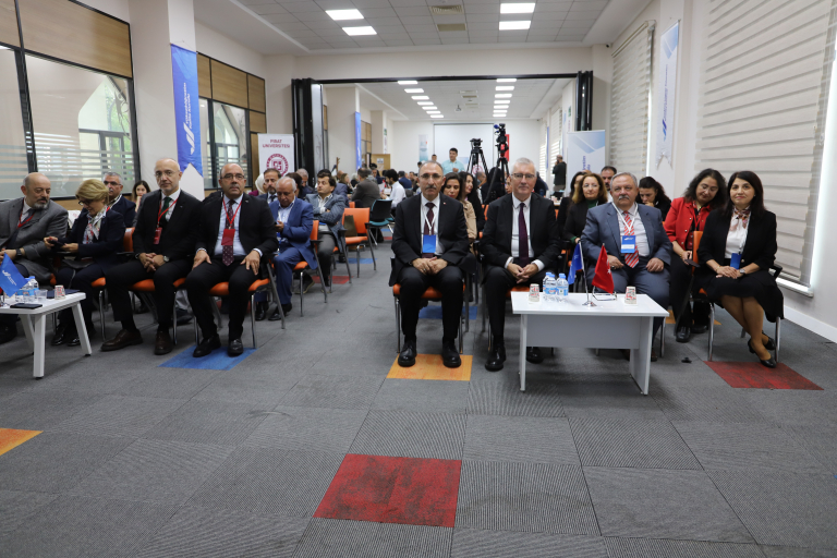 yokak-baskani-ve-70-universiteden-temsilciler-universitemizde-bulustu-7625